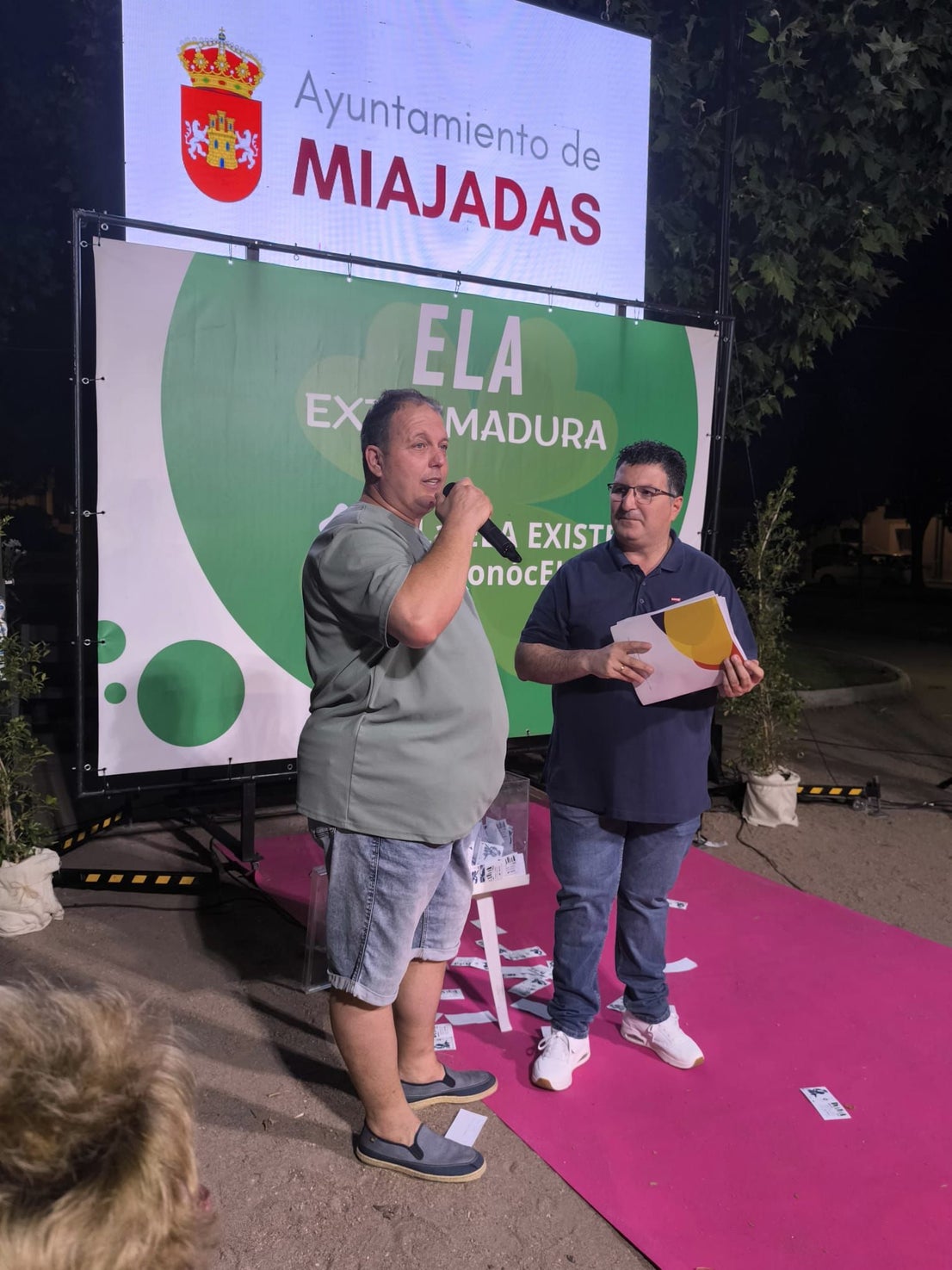 Miajadas brilla en el desfile benéfico 'ConócELA'