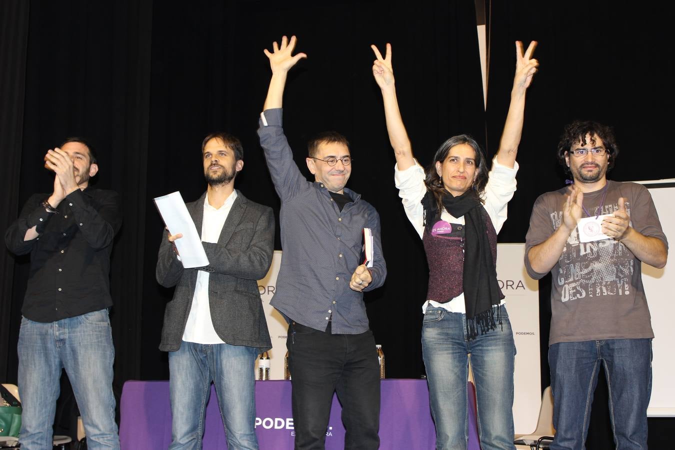 Participantes en el acto de Podemos