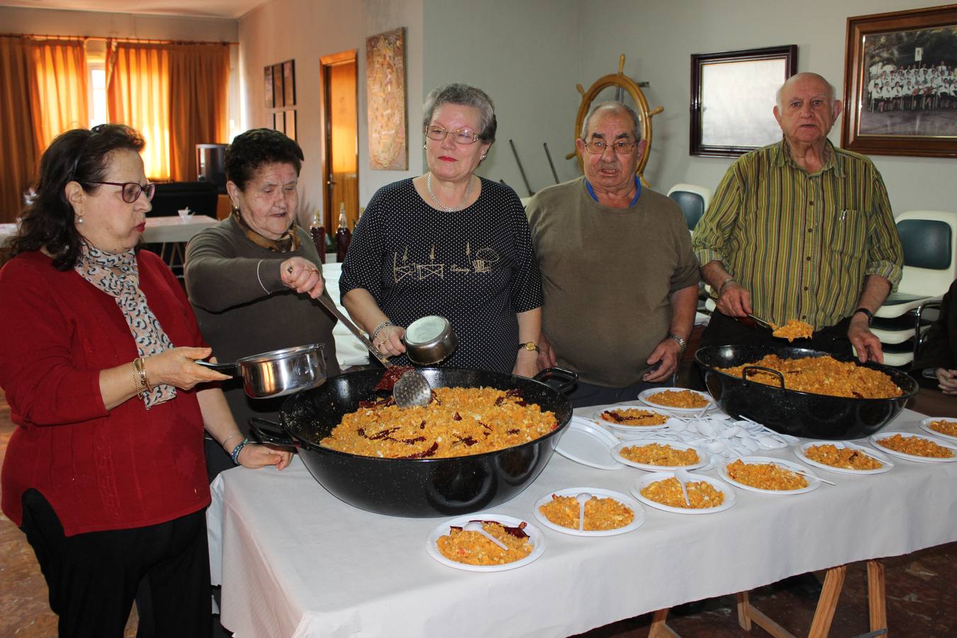 Cocineros y camareras de la convivencia 