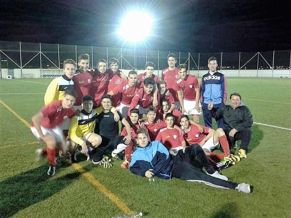 Los jugadores tras el partido en el que ganaron la liga. 