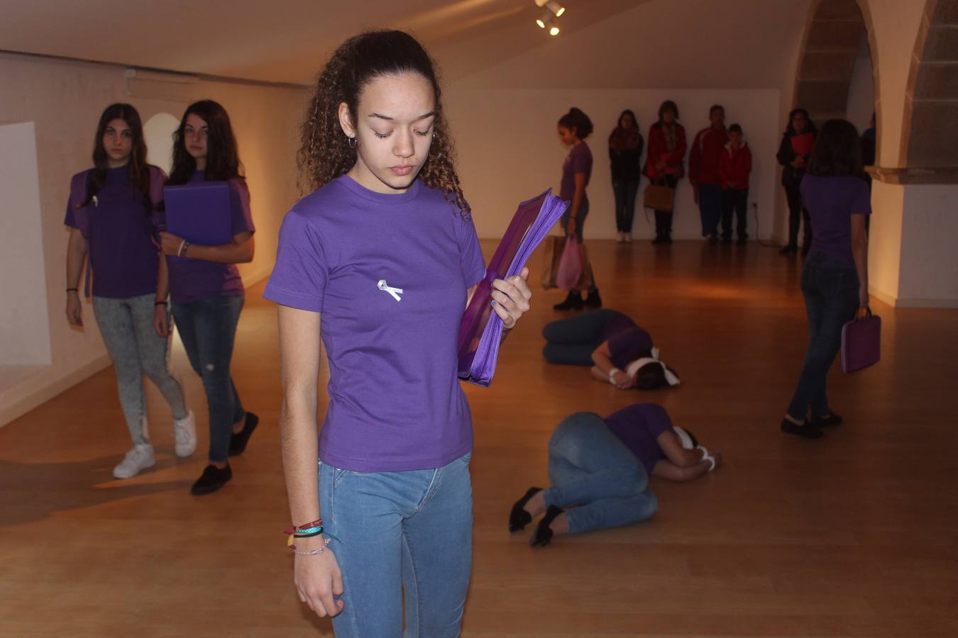 Baile realizado por la Escuela Duende. 