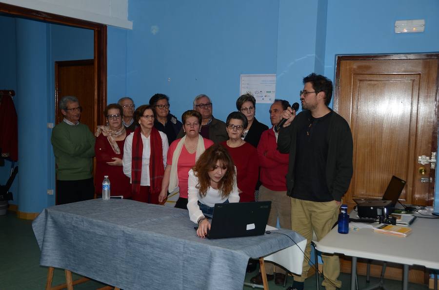 Una de las actividades organizadas en el Centro de Mayores. 