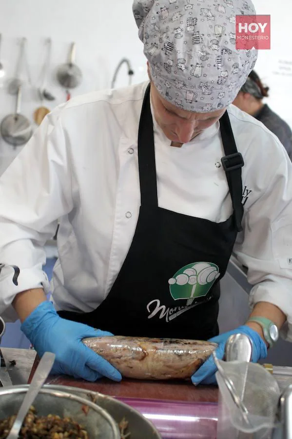 Seis cocineros llegados desde diferentes puntos de la geografía española participaron ayer en este concurso culinario, con motivo de la V Semana Gastronómimca de la Dehesa de Monesterio 