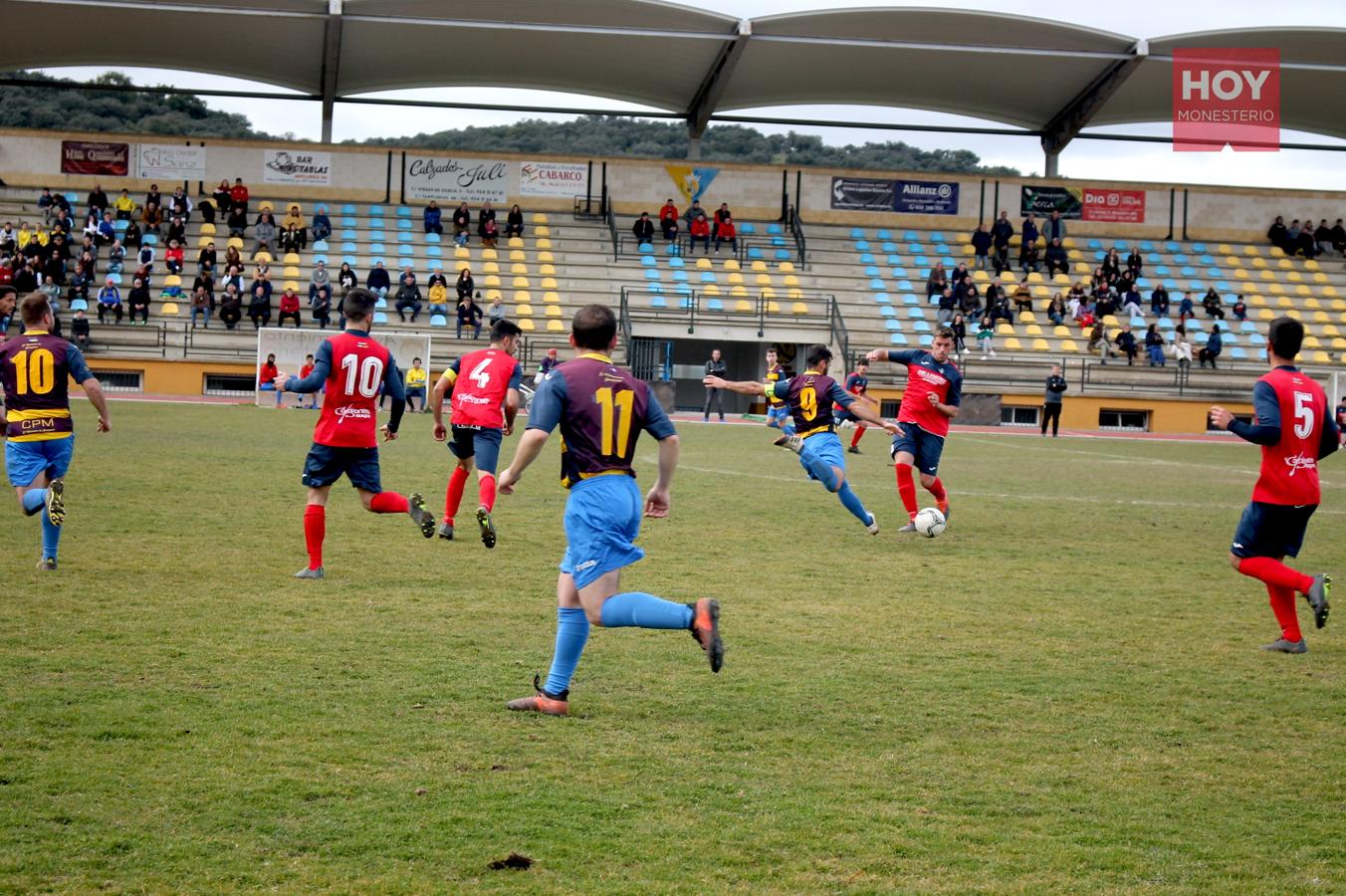 Los amarillos se enfrentaron este domingo al líder de grupo, al C.D. Usagre. Los locales le plantaron cara y consiguieron un empate a uno, a pesar de las dificultades. 