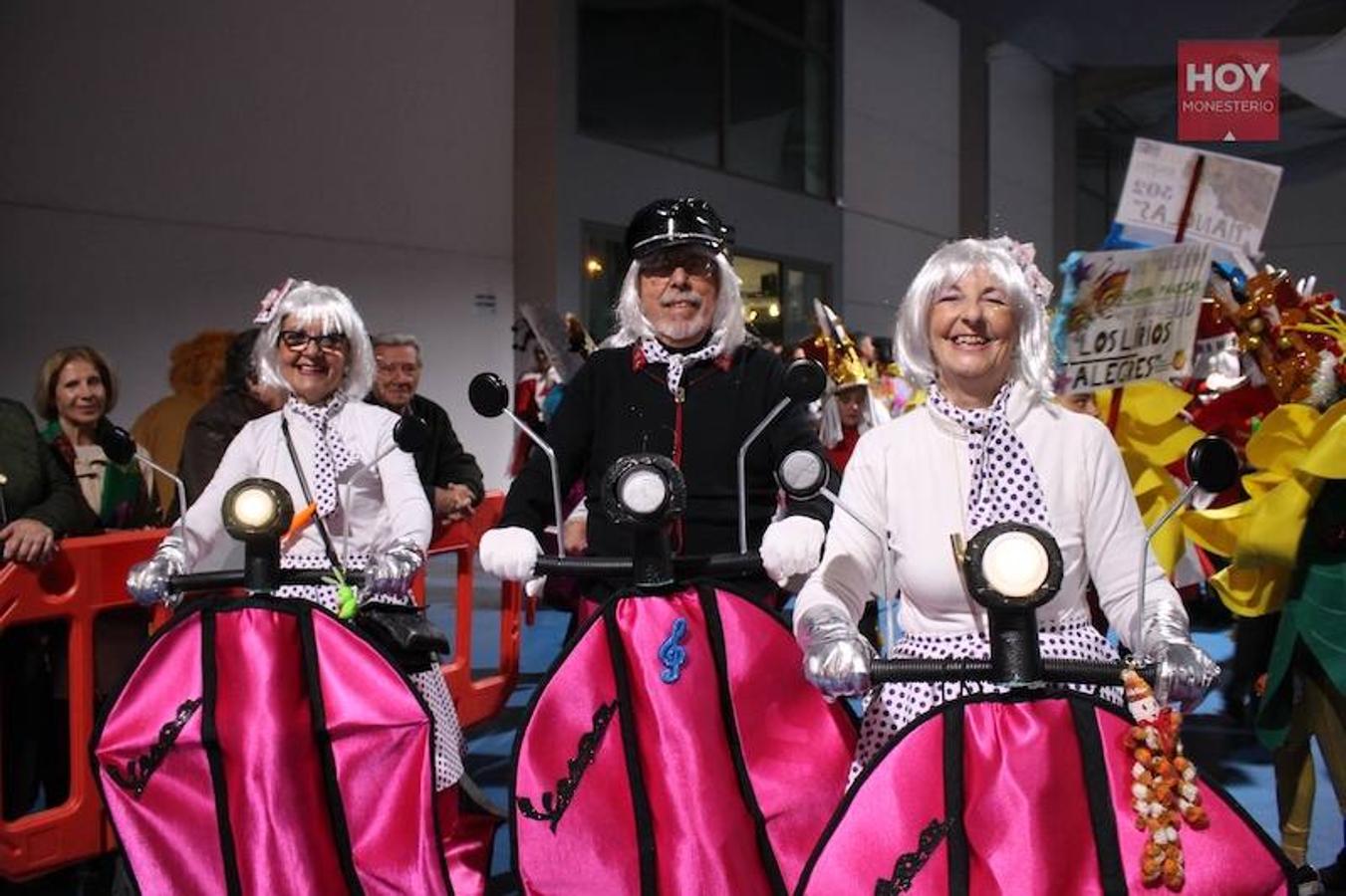 El jurado lo tuvo muy complicada dada la alta participarción y la lcalidad de los disfraces