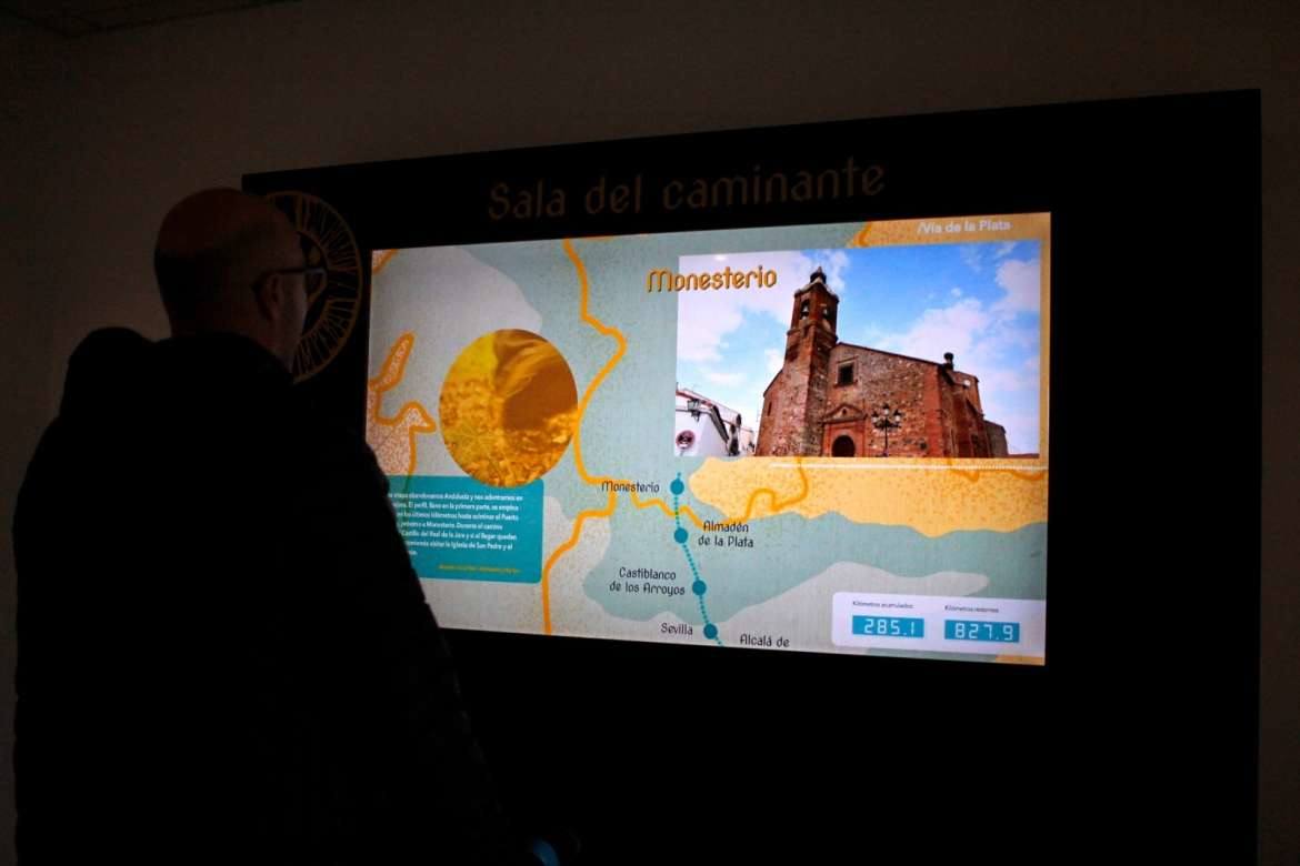 Imagen principal - Ímágenes del interior del nuevo Centro de Interpretación de Monesterio 