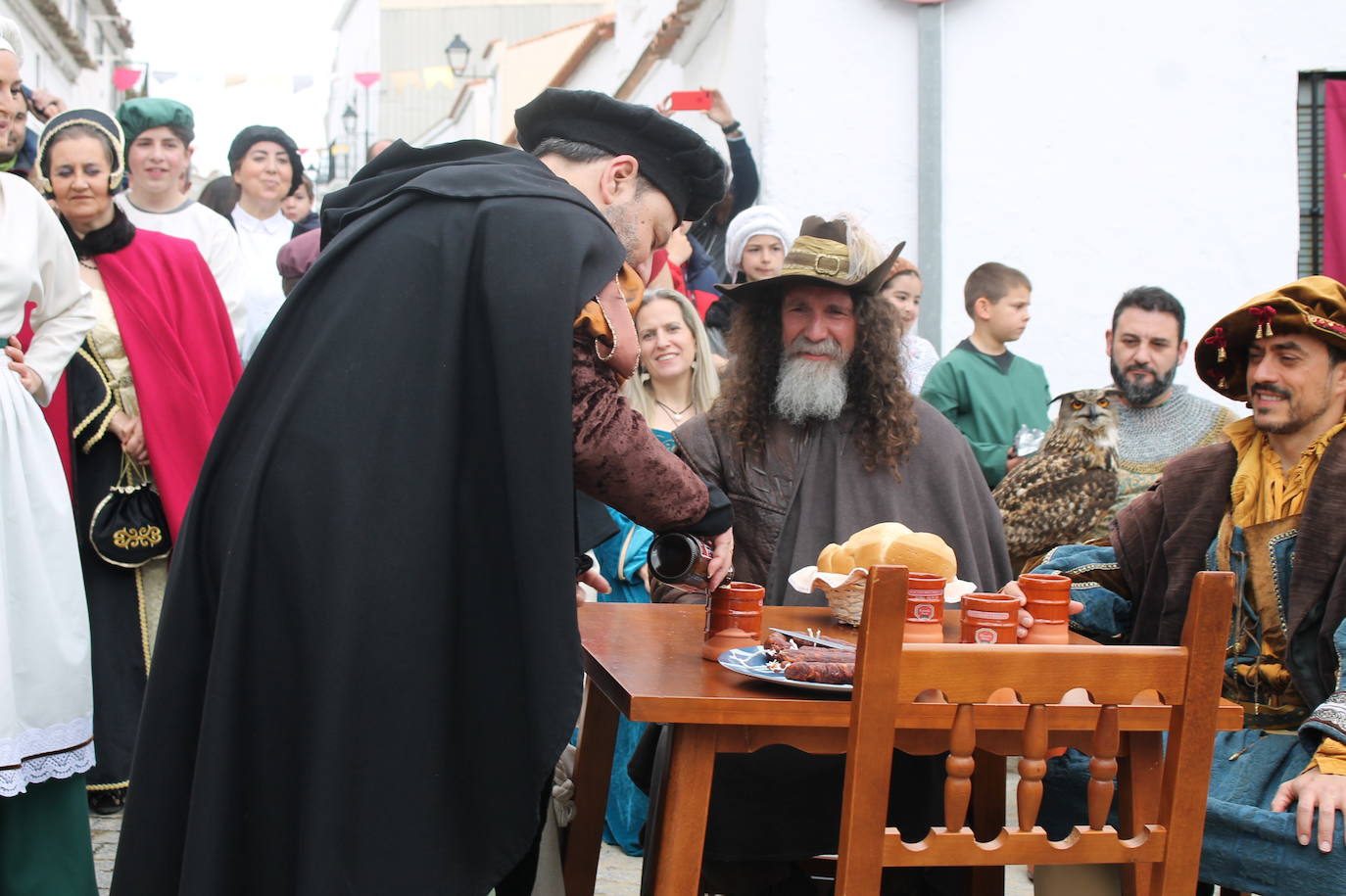 En imágenes, el II recibimiento de Carlos V en Monesterio