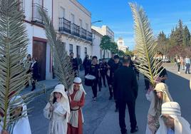 Los más pequeños se vistieron de hebreos el Domingo de Ramos para dar comienzo a la Semana Santa en Moneserio