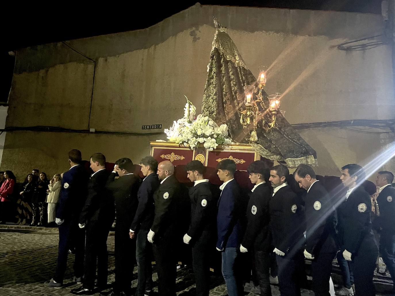 La Virgen de la Soledad procesionó la noche del Viernes Santo