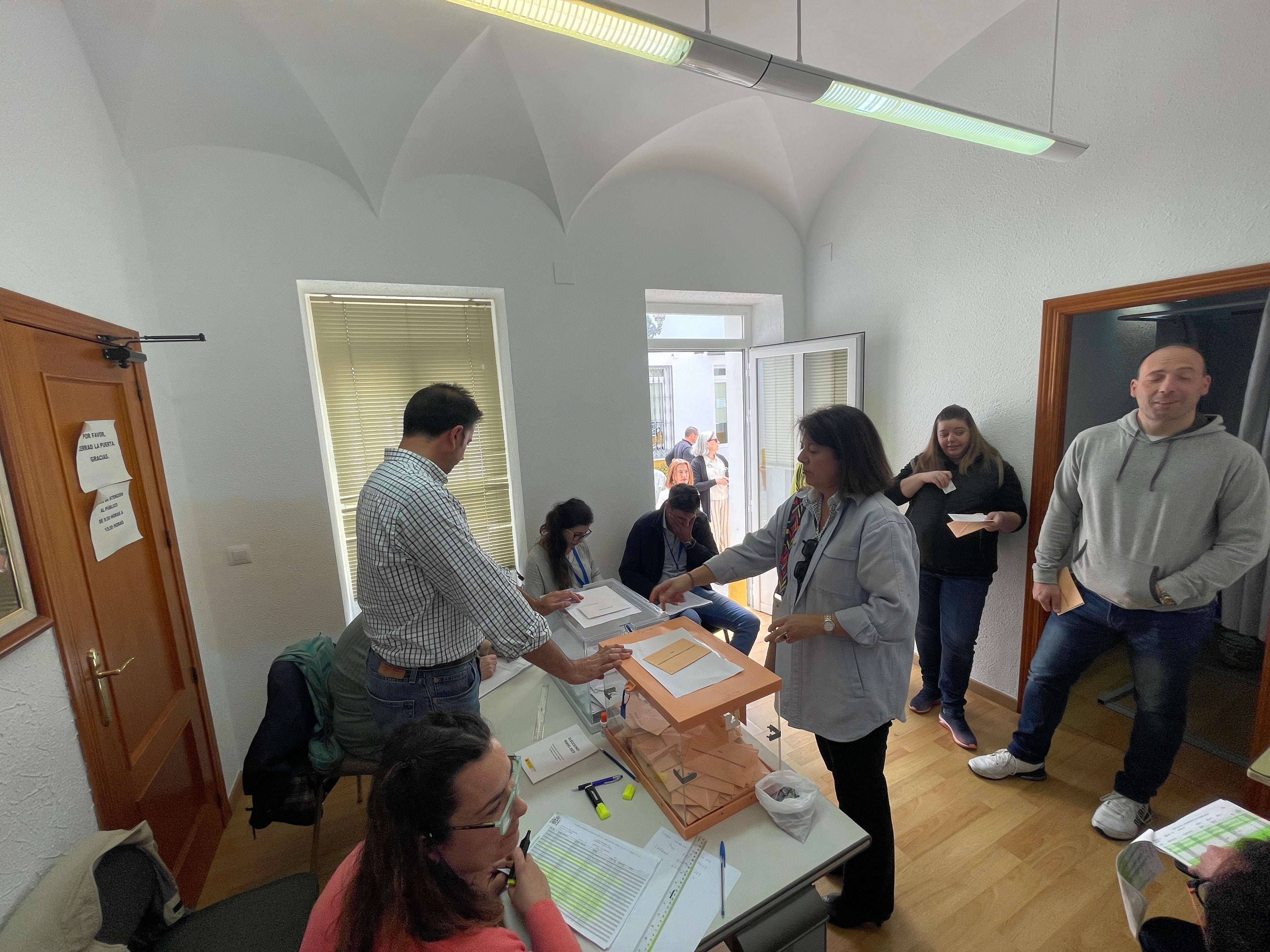 Jornada electoral en Monesterio