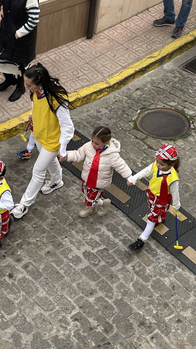 Los más pequeños de la casa inauguran el carnaval en Monesterio