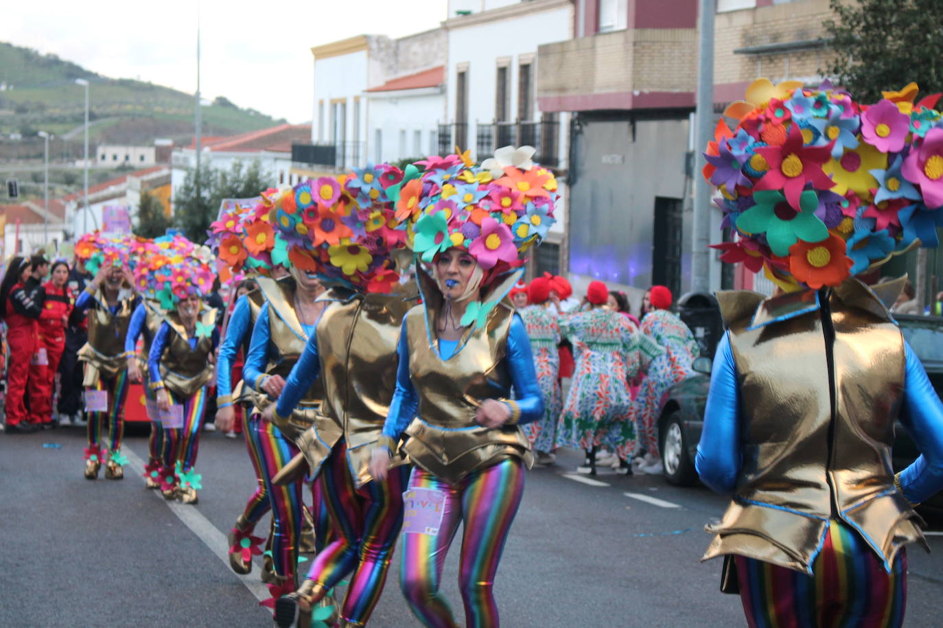 En imágenes, el pasacalles popular del Carnaval de Monesterio (Parte II)