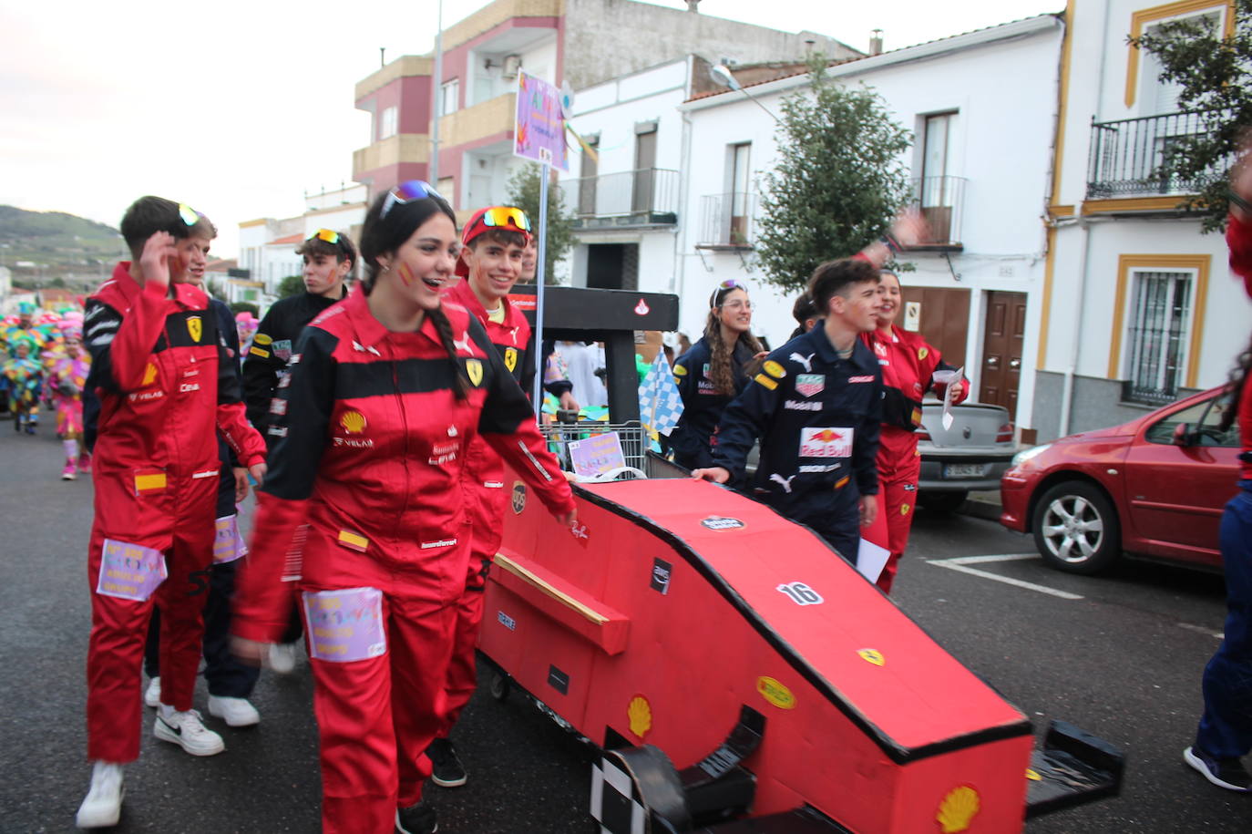En imágenes, el pasacalles popular del Carnaval de Monesterio (Parte II)
