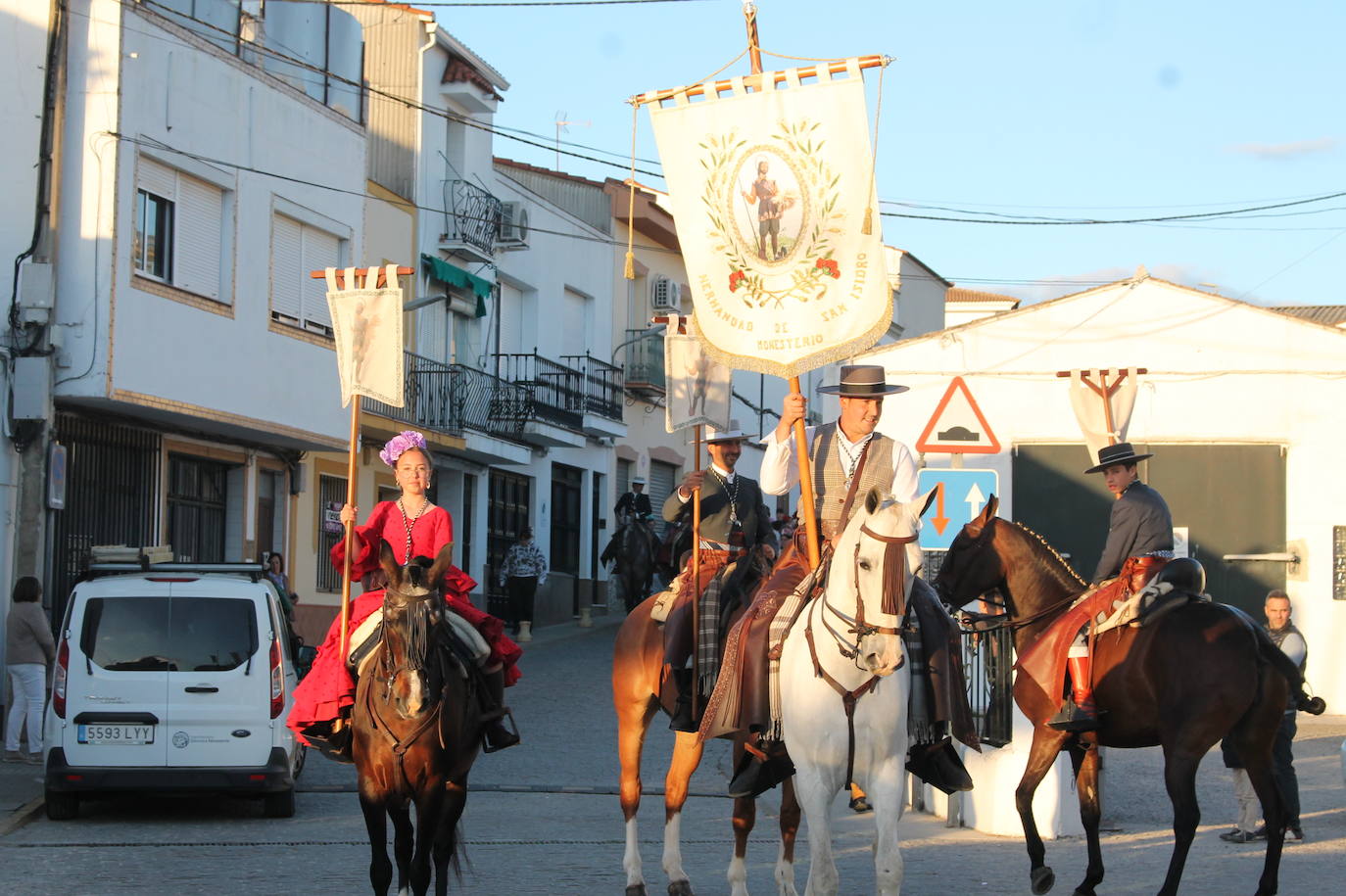 Fotos| Procesión de San Isidro por las calles de Monesterio 2024