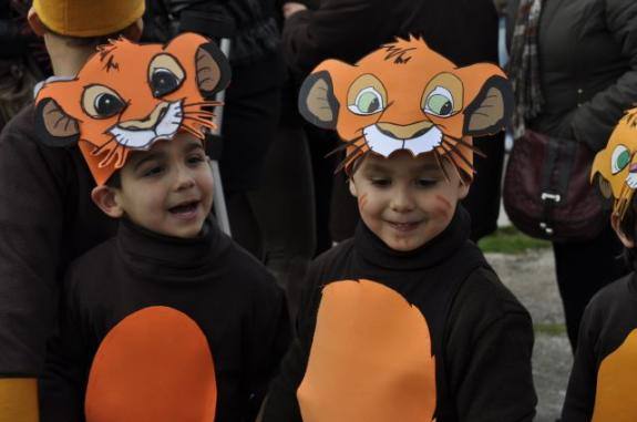 Pequeños disfrazados de leones el pasado Carnaval 