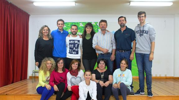 Participantes en el taller junto a Maite, la profesora