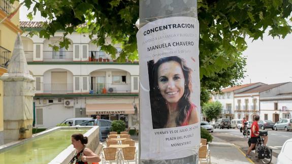 Un cartel anuncia una de las concentraciones realizadas en Monesterio