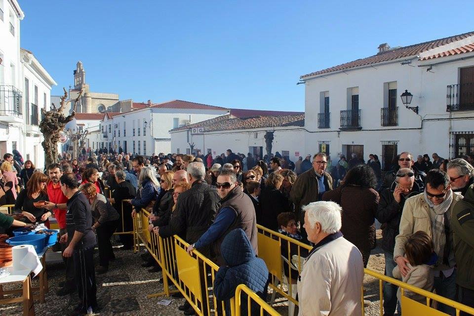 Ambiente durante la 'Feria del Piñón' 
