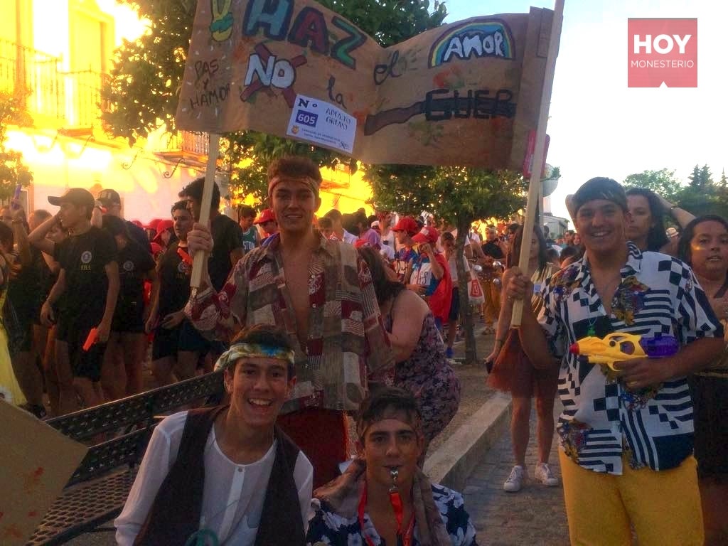 Uno de los grupos durante el desfile 