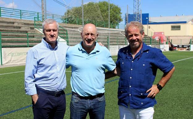Miguel Ángel Iglesias, Pulido y David sobre el césped del municipal 