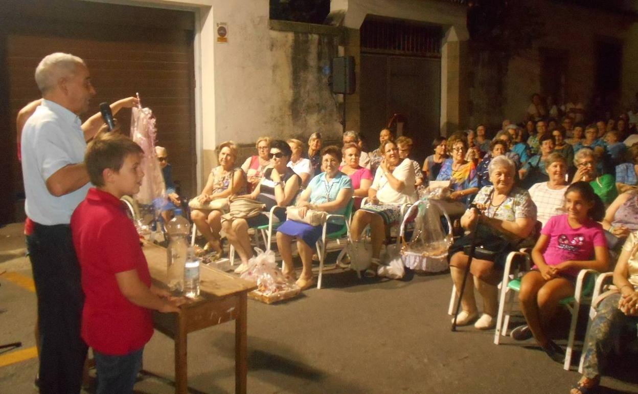La lluvia que se anuncia varía el final de las fiestas de la virgen de las Angustias