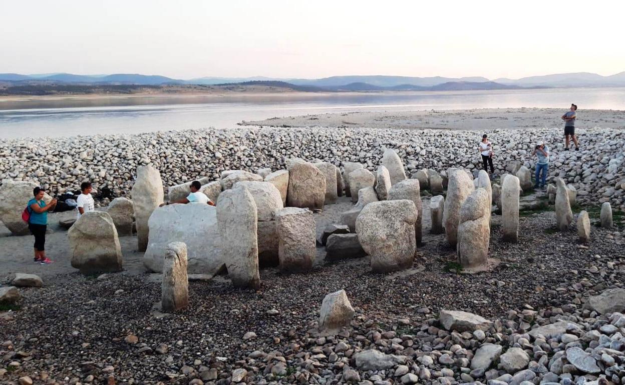 Las aguas de Valdecañas volverán a cubrir el dolmen de Guadalperal