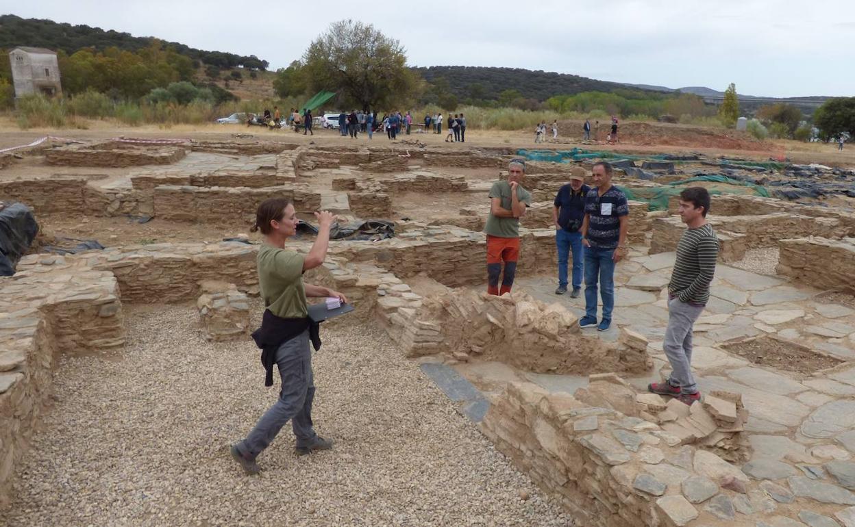 Sophie Gilotte, un año más al frente de las excavaciones 