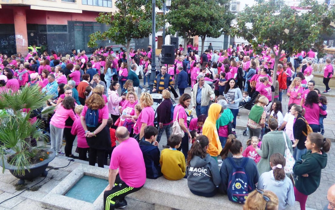 Fotos: Multitudinaria Marcha Rosa contra el cáncer de mama