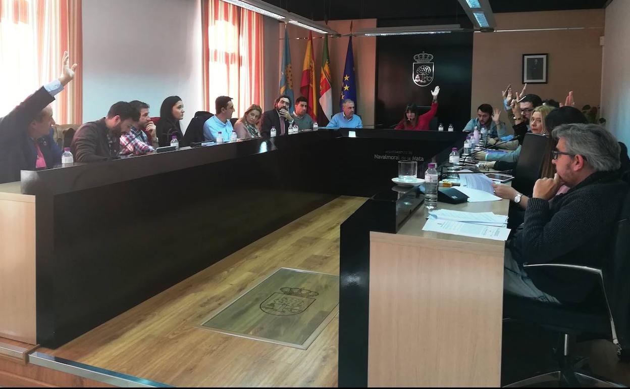 El pleno extraordinario sobre la Policía Local se prolongó más de tres horas 