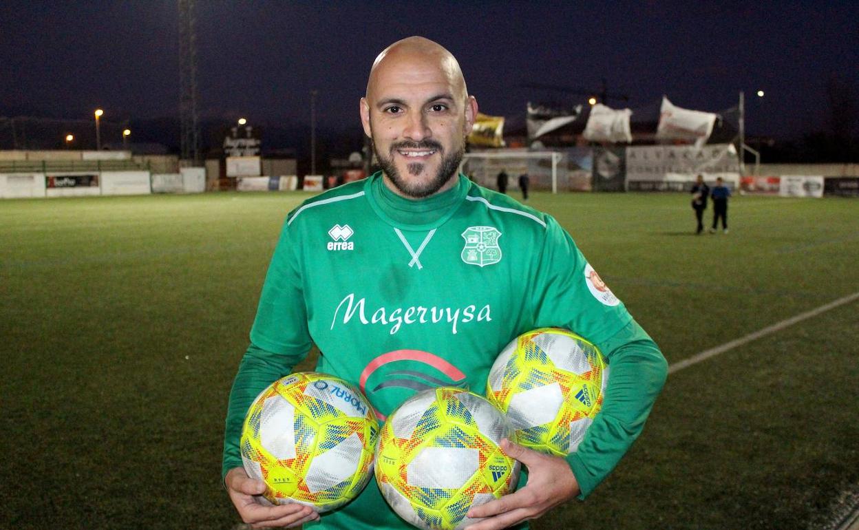 El estreno casero, mejor con un 'hat-trick'