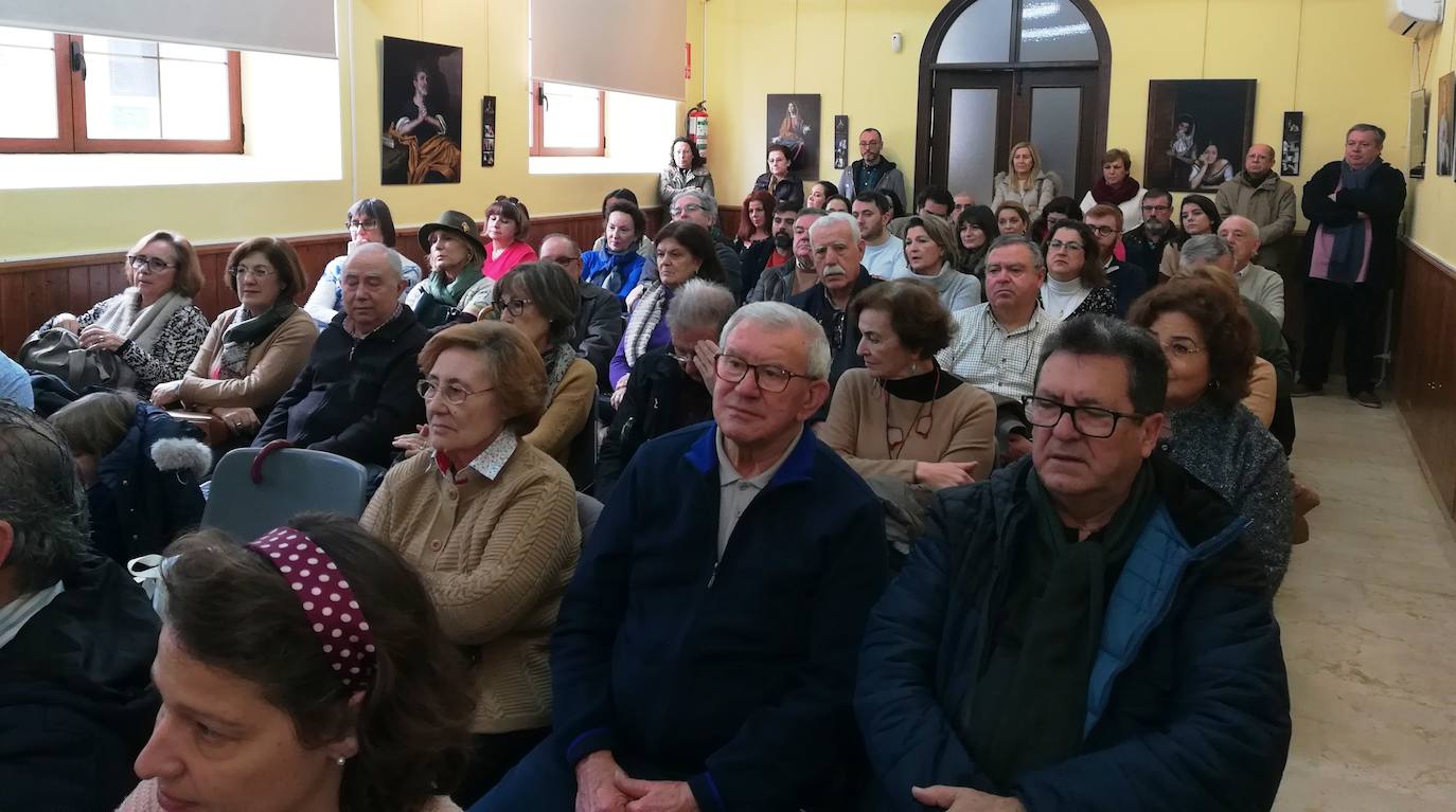 El acto llenó la sala de exposiciones de la Fundación Concha 