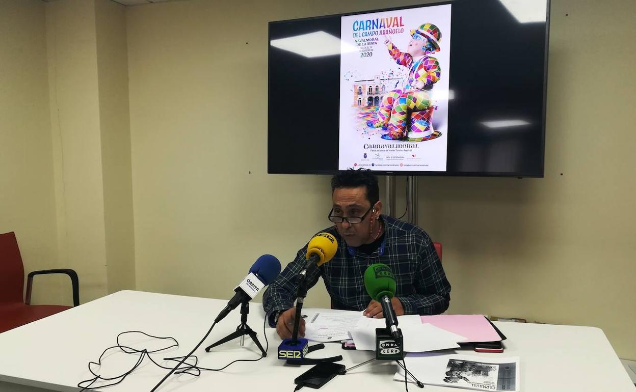 Alfredo Vizcaíno presentó el programa de Carnaval 