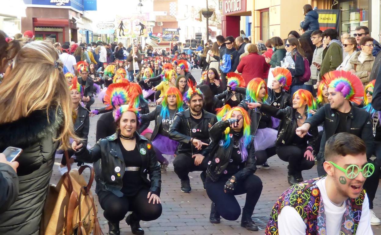 Niños y jóvenes abren el Carnaval