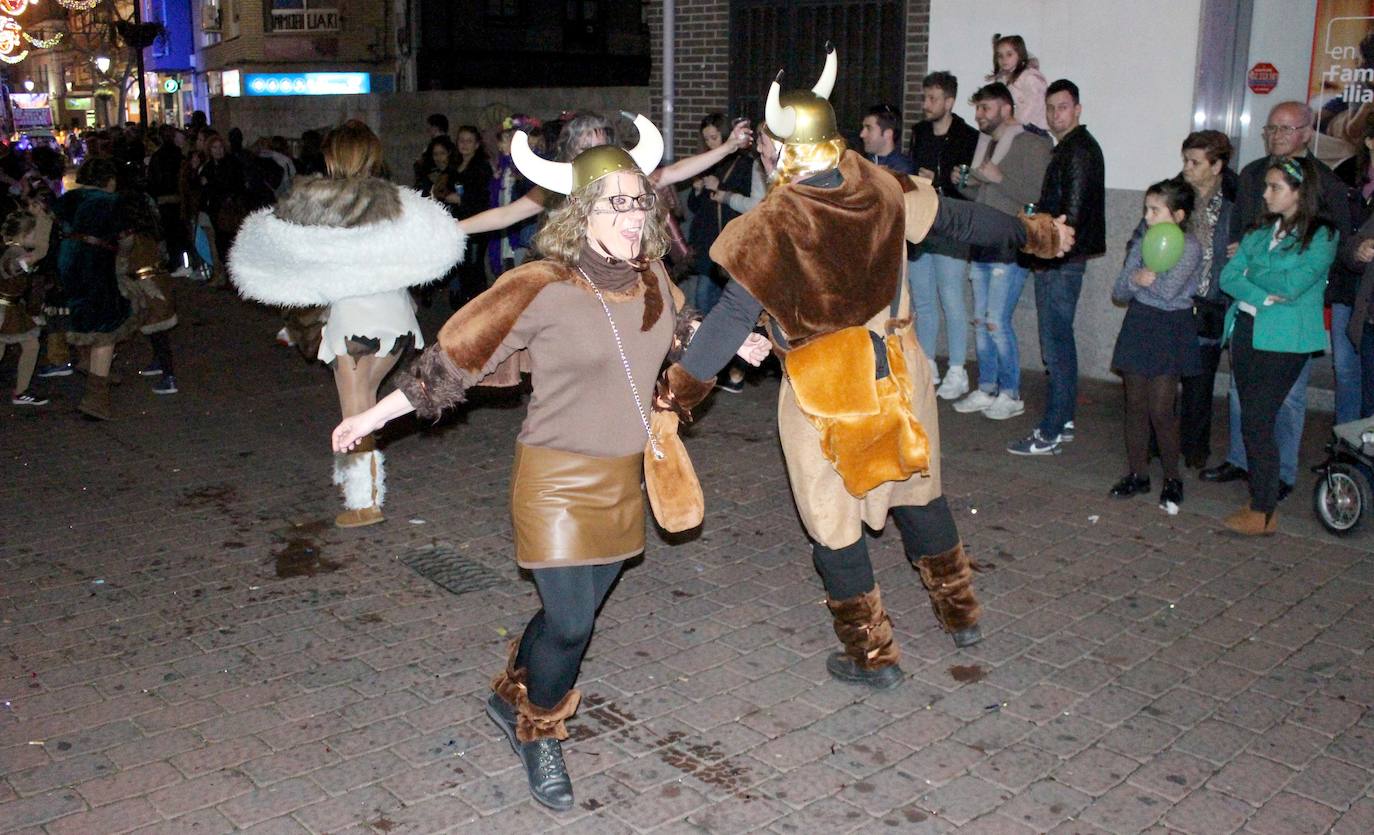 Fotos: Pasacalles carnavalero