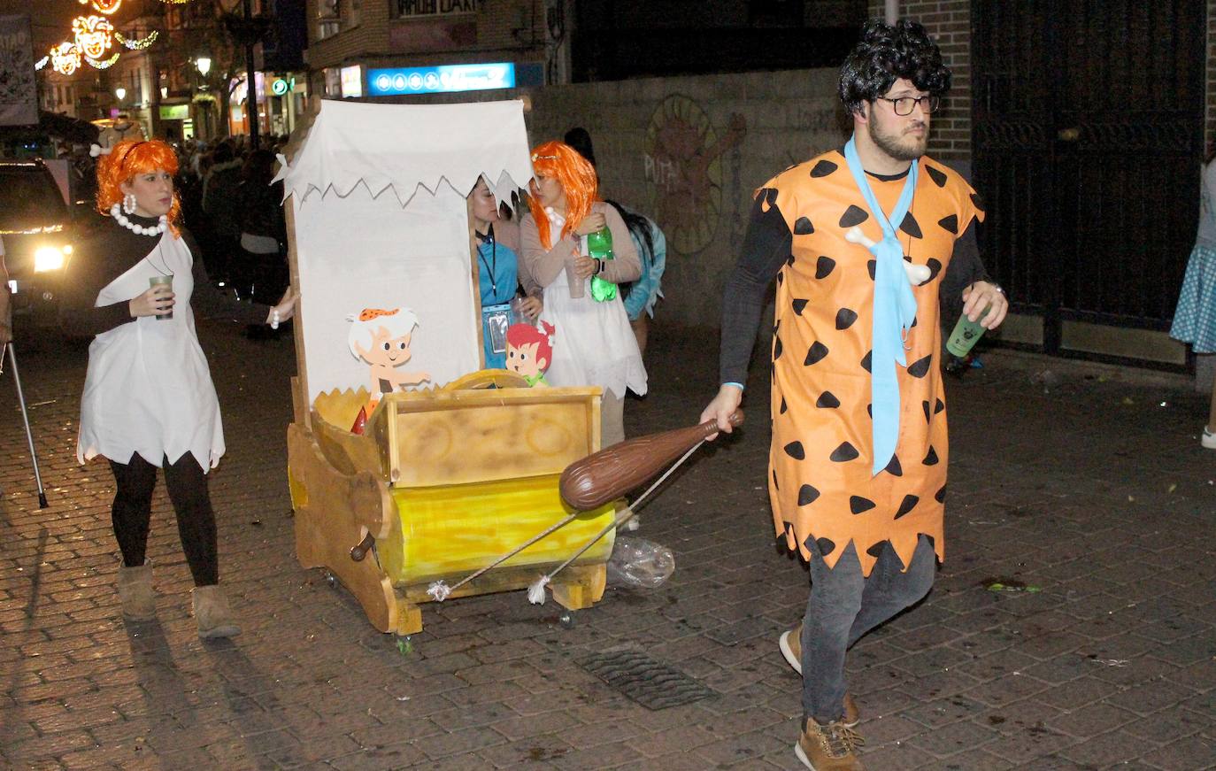 Fotos: Pasacalles carnavalero