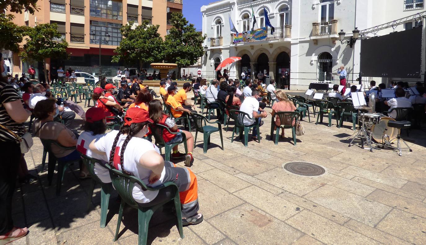 Fotos: Homenaje en la plaza de España