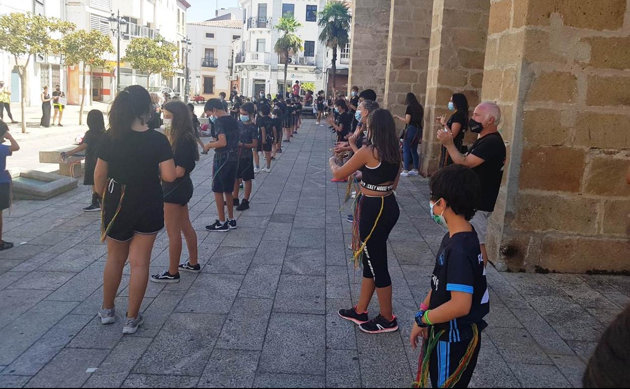 Cerca de mil niños y jóvenes participan en los talleres estivales de la Asociación de Academias