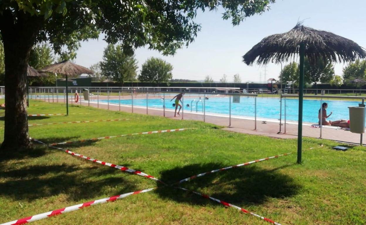 Primer día de actividad de la piscina de verano 