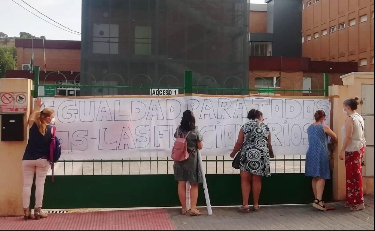 La ampa del Campo Arañuelo sigue pidiendo el cierre del colegio y pruebas PCR a los trabajadores
