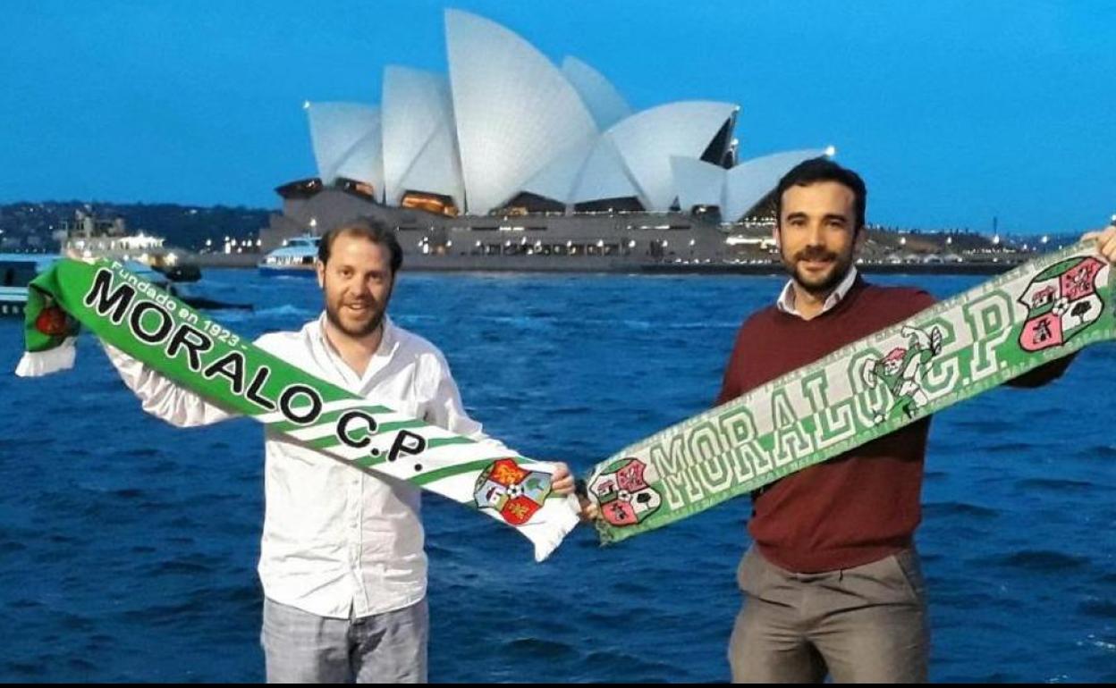 Mussons (a la derecha) en Sídney con el también moralo Javier Carrasco Díaz-Cano 