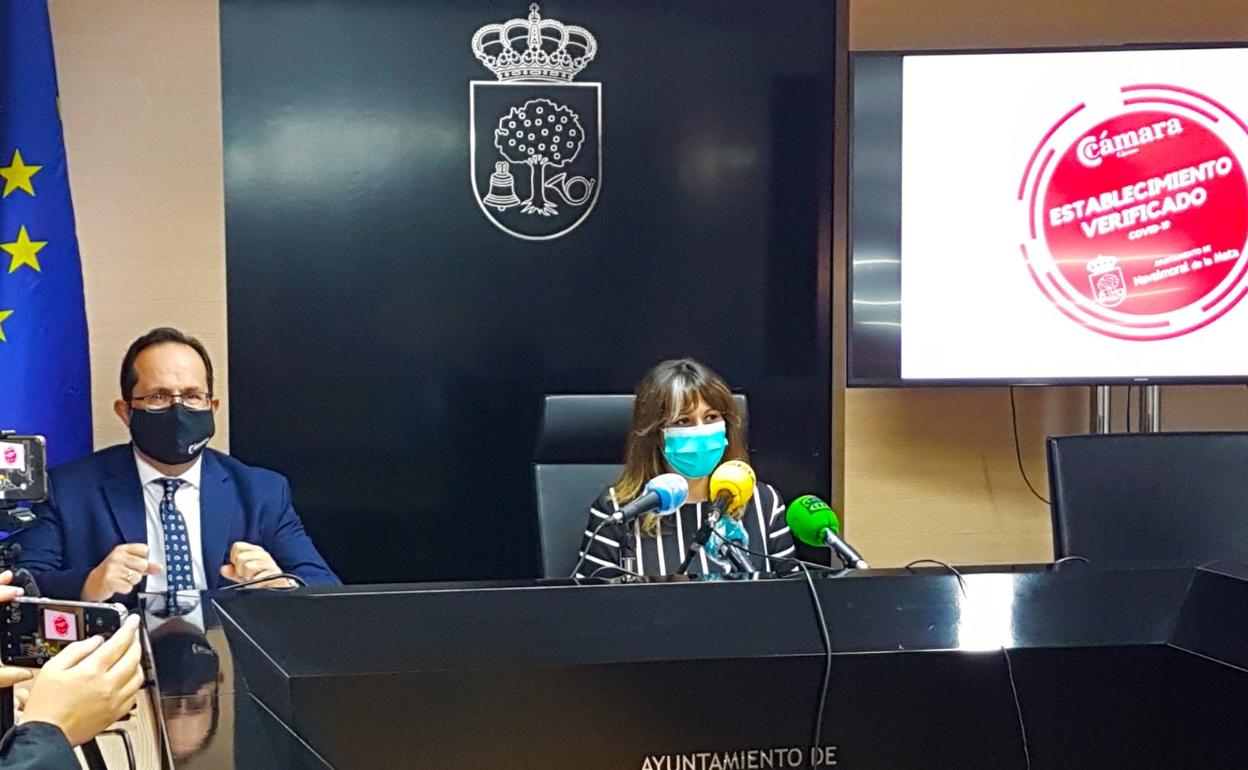 La Cámara de Comercio implanta en Navalmoral el sello 'Establecimiento Verificado Covid-19' para ofrecer confianza al consumidor local