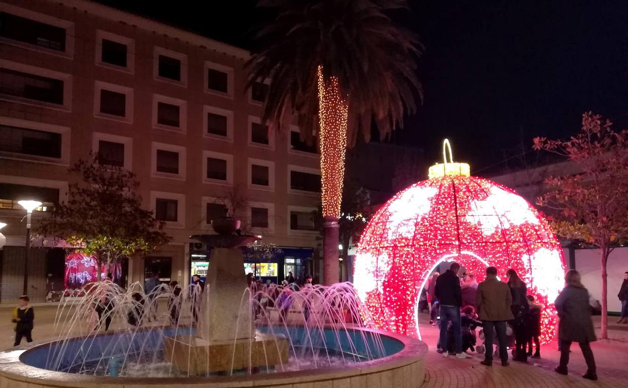 El portavoz municipal pide disculpas por el retraso de la iluminación navideña