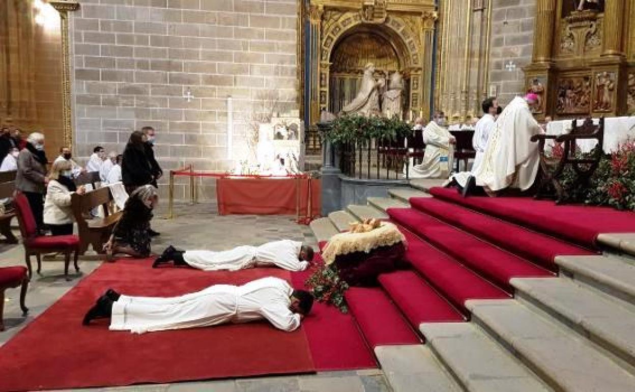 La Diócesis de Plasencia ordena a los dos primeros diáconos permanentes en su historia