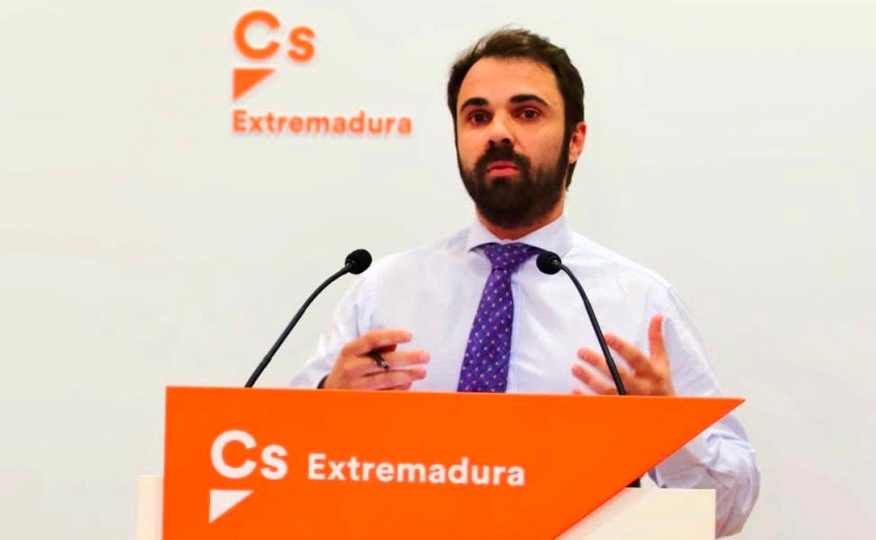 Ángez Muñoz en un acto de Ciudadanos anterior a la pandemia 