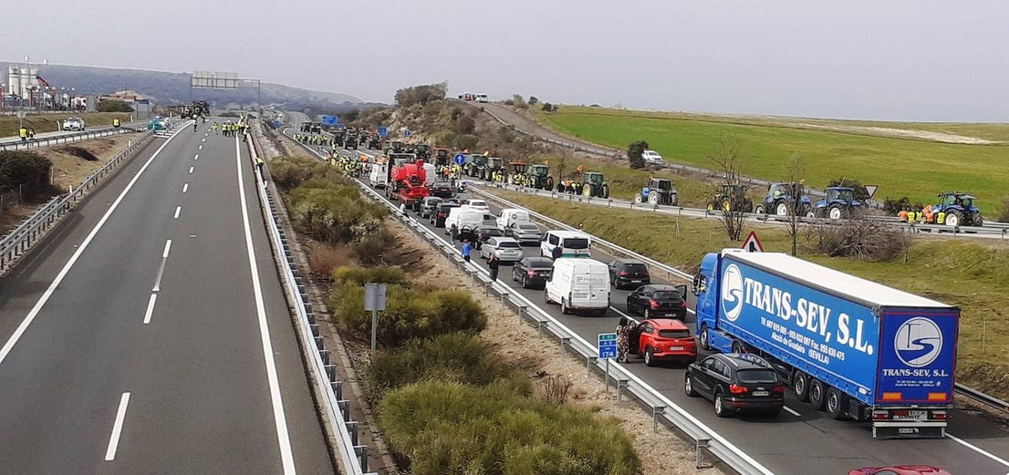 Fotos: Protesta tabaquera en la autovía de Extremadura