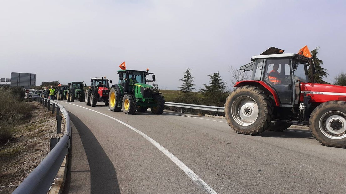 Fotos: Protesta tabaquera en la autovía de Extremadura