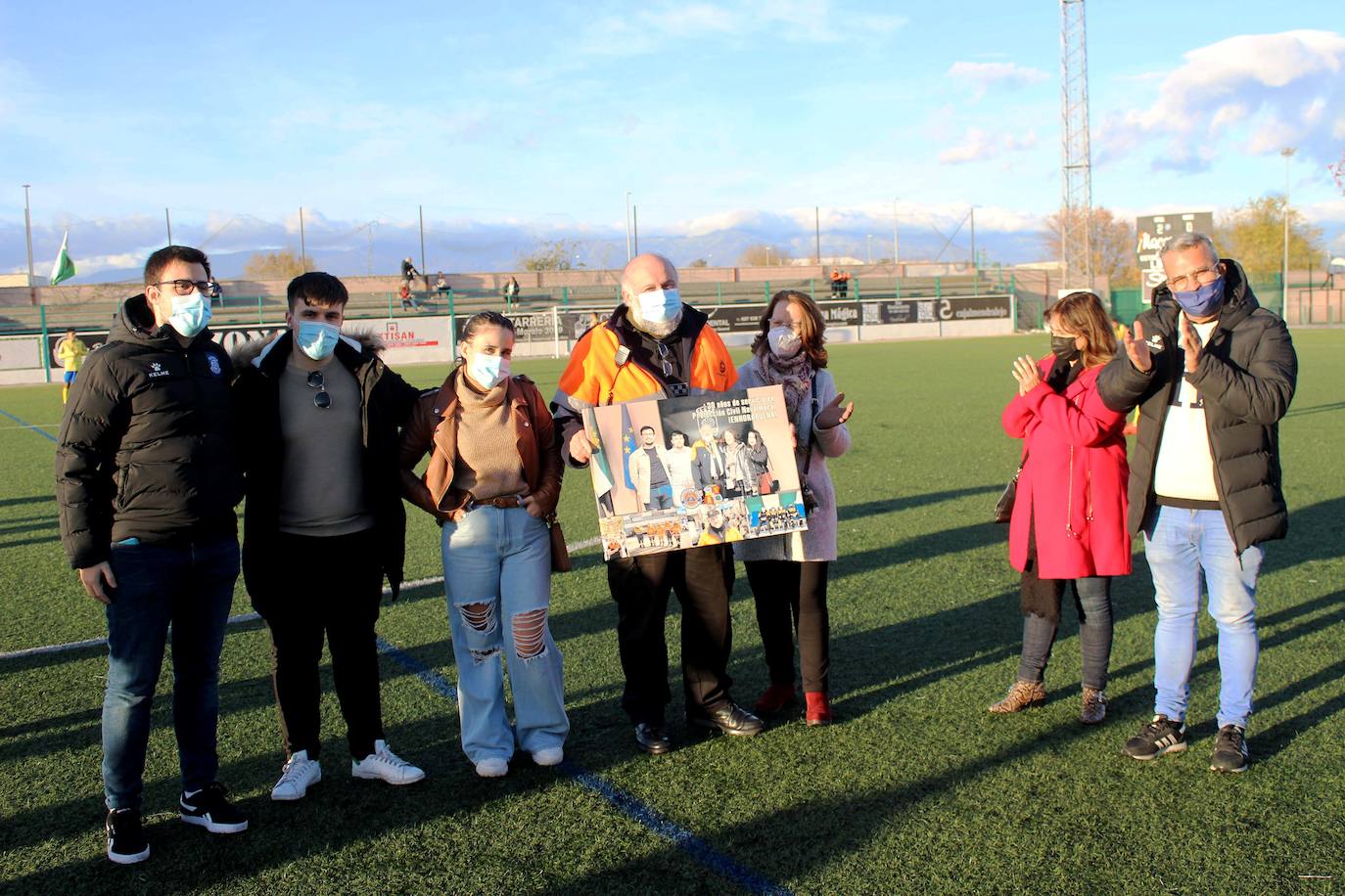 Homenaje a Eduardo Juliench, coordinador local de Protección Civil 