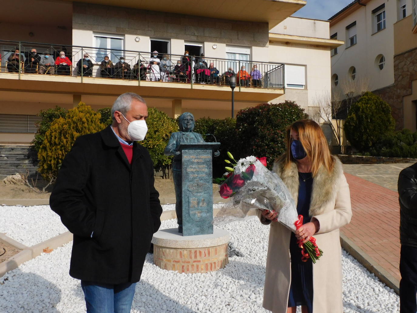 Fotos: Emotivo homenaje a Charo Cordero en Romangordo