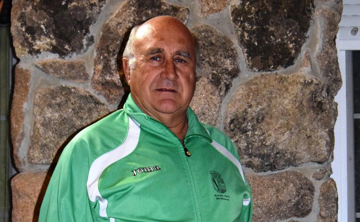 «En 33 años ha habido muchos cambios y mejoras tecnológicas en la fábrica», dice Francisco González