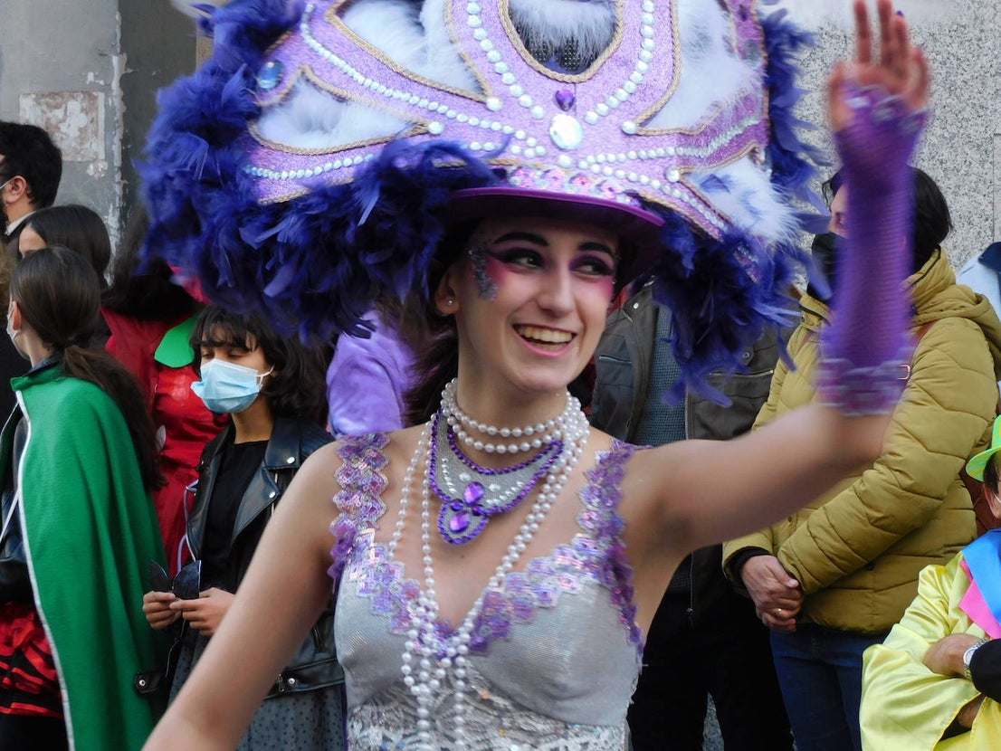 Fotos: Primer desfile de carrozas y comparsas